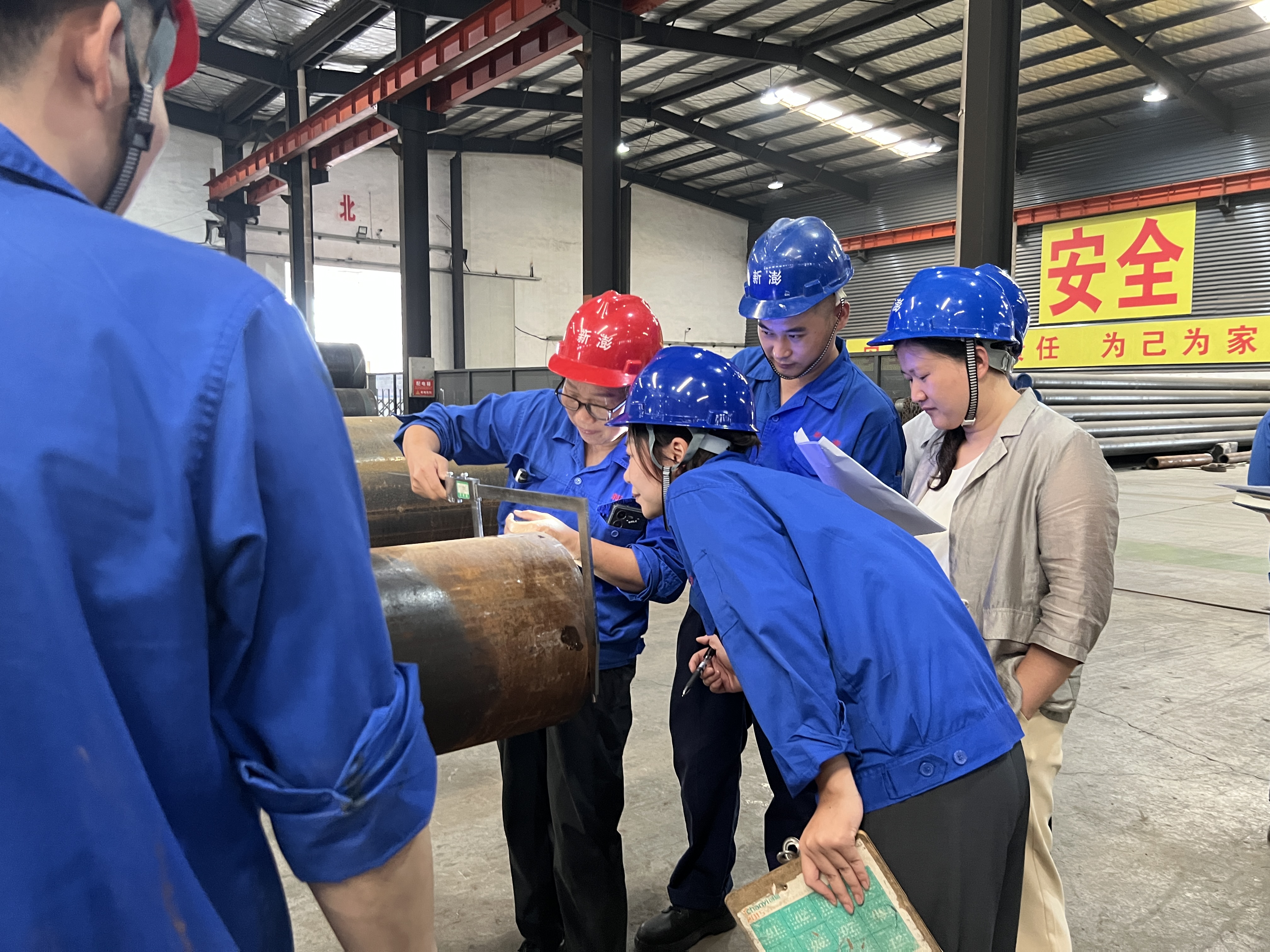 深耕質(zhì)量:新澎總經(jīng)理帶隊(duì)學(xué)習(xí)管道質(zhì)檢