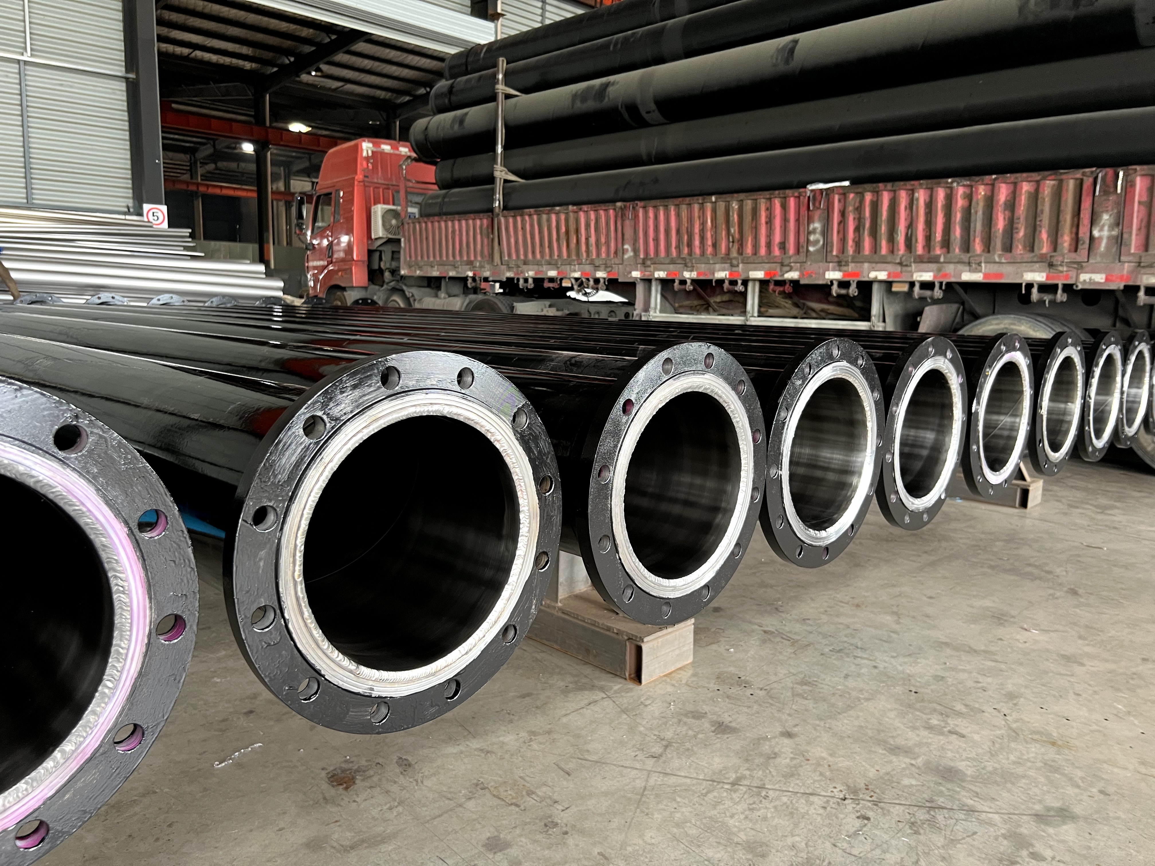 內(nèi)襯鎳基合金復(fù)合管在石油化工領(lǐng)域的應(yīng)用